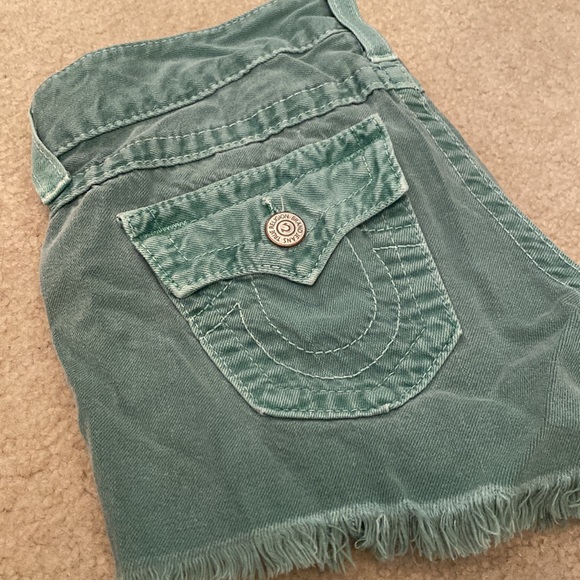True Religion Keira Shorts - Picture 3 of 5
